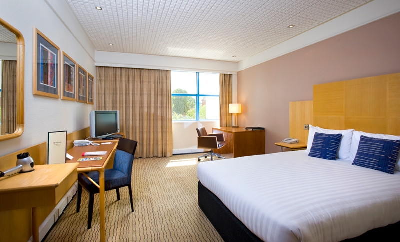 Park And Fly Gatwick Airport Hotels www.gatwickreservations.com